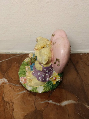 Table decorative item 4.5cm like new
