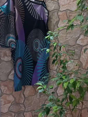 Le Vertige long satin shirt with belt like new, multicolored