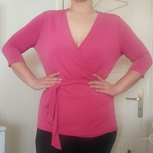 Caramella wrap blouse new, pink, size large