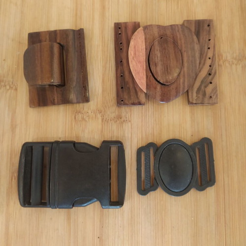 Bag and belt buckles set used, 4 pieces, wood and plastic