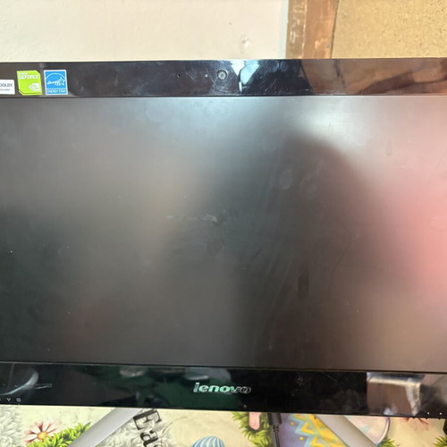 Lenovo C340 All-in-One 20” used, screen needs repair