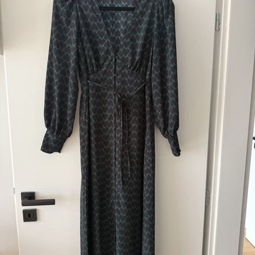 New Look green and black printed maxi dress