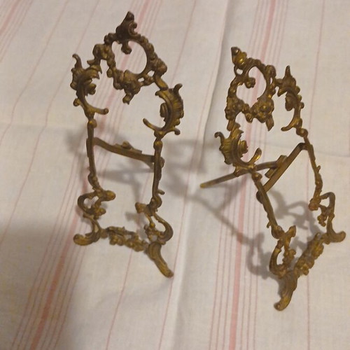 Miniature brass easels, pair, 17x7 cm