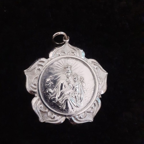 Christian pendant from the 70s silver, new