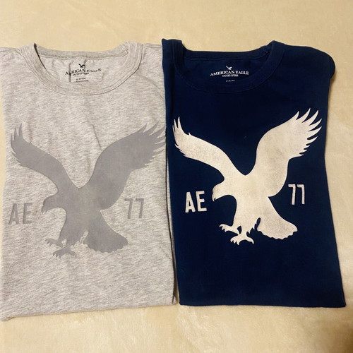 American Eagle cotton t-shirts like new, grey and navy blue set of two