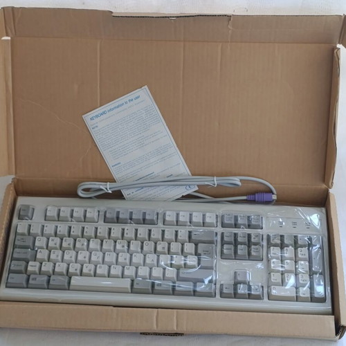 Fujitsu Siemens Vintage Keyboard PS/2 KWD-205 New Old Stock