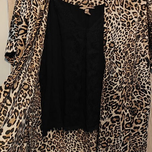 Animal Print Kimono new, satin fabric, one size