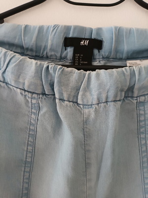 Lightweight pants slightly used