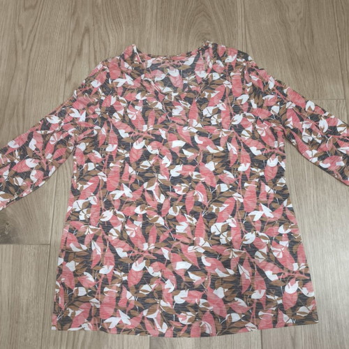 Marks & Spencer XL women's blouse with leaf pattern, like new