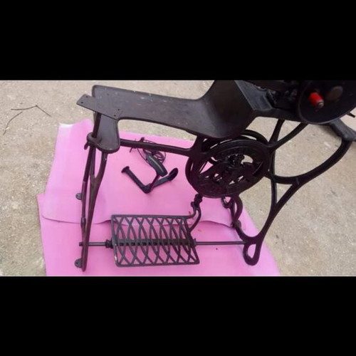 Cobblers sewing machine used, solid cast iron