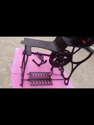 Cobblers sewing machine used, solid cast iron