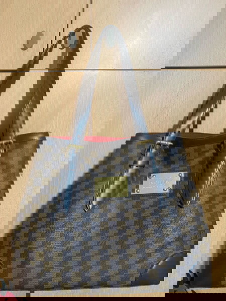 Louis Vuitton Hamstead Mm bag in Damier Ebene