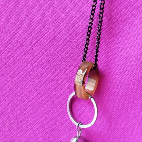 Necklace with large beads in white, beige and brown, like new