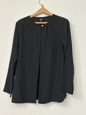 Eileen Fisher silk jacket like new, size M, black