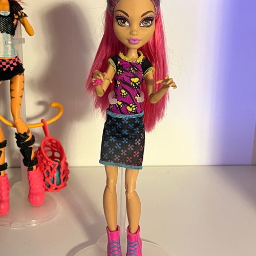 Monster High Howleen Wolf Creepateria doll like new