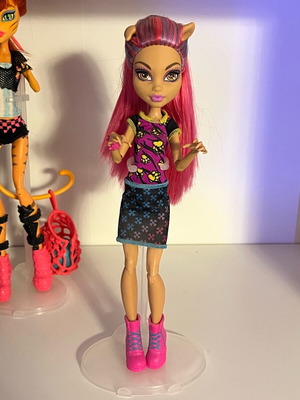 Κούκλα Monster High Howleen Wolf Creepateria σαν καινούργιο
