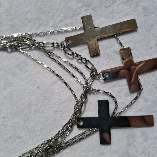 Steel necklace with chains and cross pendants new, silver
