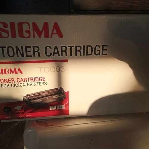 Black toner compatible with Canon EP-27