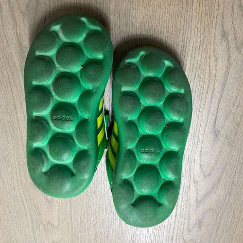Adidas kids shoes size 27 like new, green