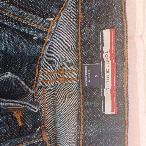 Tommy Hilfiger blue jeans for 6 years like new, kids blue