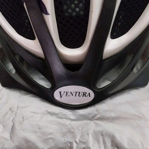 Bicycle helmet like new, size L
