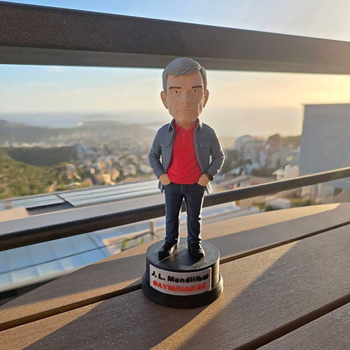 Mendilibar 3D printed figure with base, 18 cm