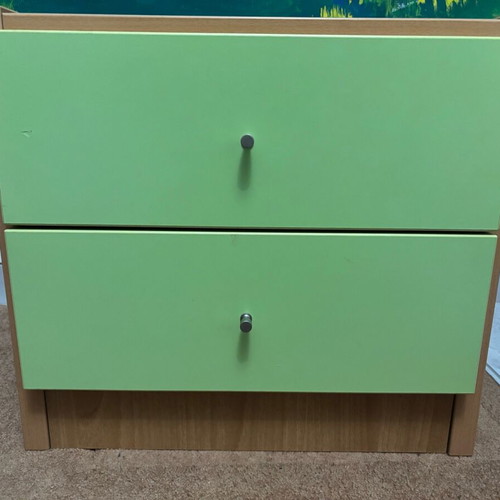 Modena nightstand like new
