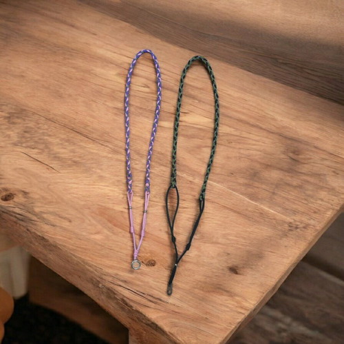 Lanyard for mobile phone made of paracord, adjustable length