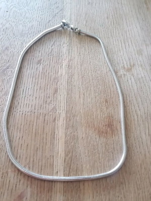 Silver 925 necklace chain new in excellent condition
