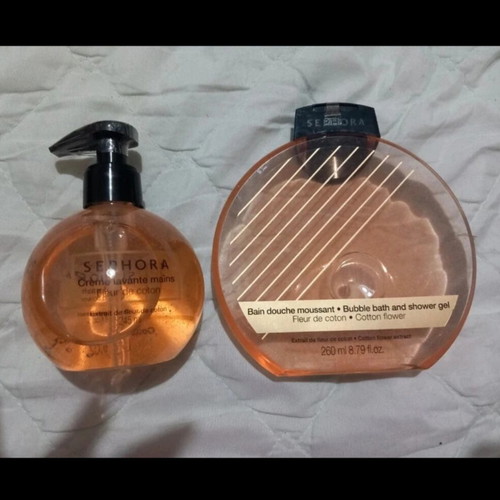 Set of shower gels and hand soap unused, 2 pieces