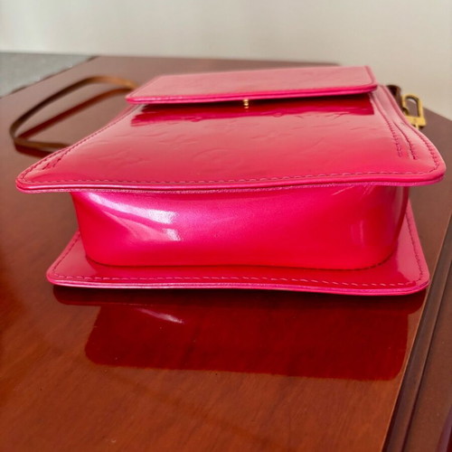 Louis Vuitton Mott Vernis shoulder bag like new, fuchsia
