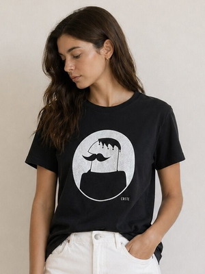 Tshirt Crete black like new, minimal design