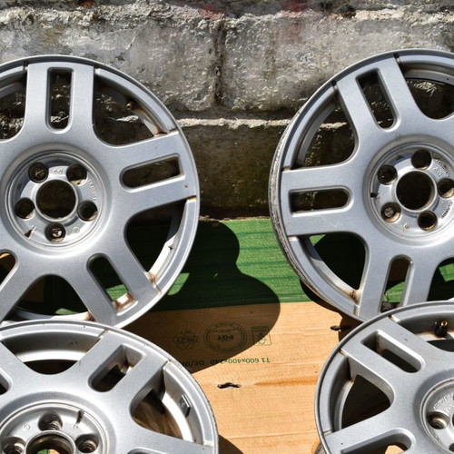 VW Golf 4 - Bora 16 Inch Genuine Rims used, set of 4