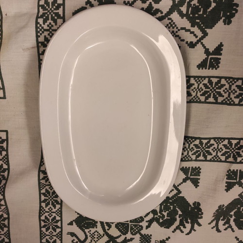 Ionia small white porcelain serving platter used, pack of 17