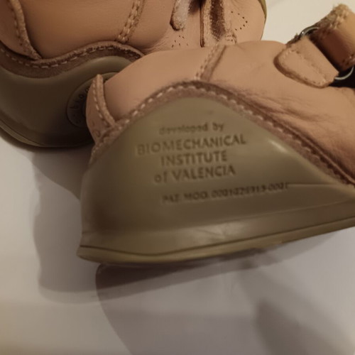 Biomecanics shoes size 21 used, good condition