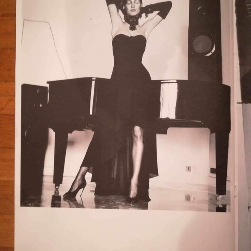 Helmut Newton photographic album with 32 pages, Absolut offer for KLIK