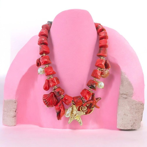Necklace new, red