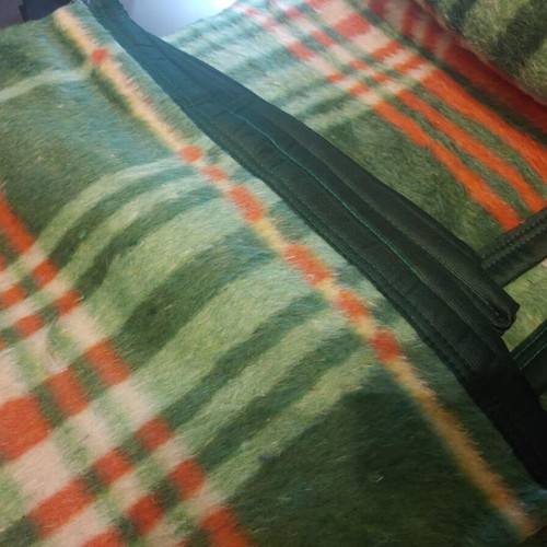 Half-double blanket used acrylic 170 x 210 cm