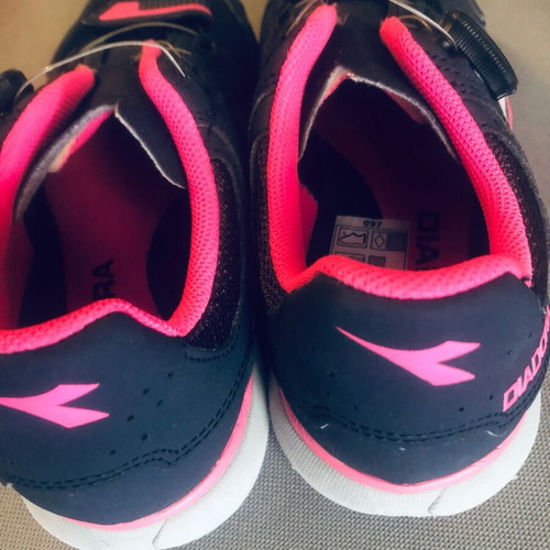 Diadora cycling shoes size 38 like new, black and pink