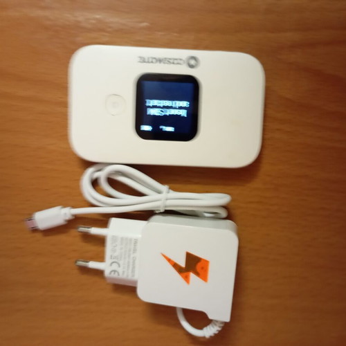 Cosmote mobile WiFi router 4G