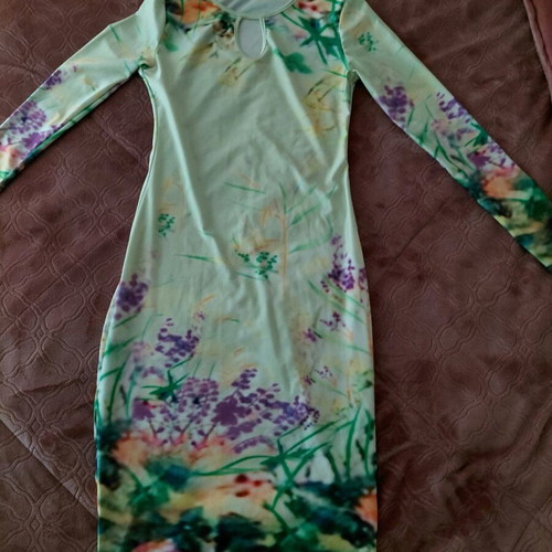 Elastic dress medium multicolored like new, unworn