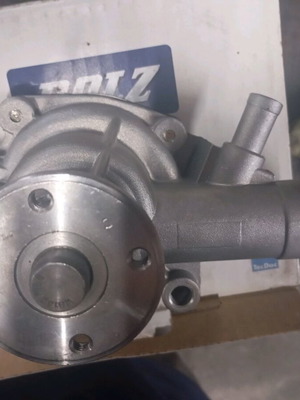 Water pump new for Corolla ke30 without heater