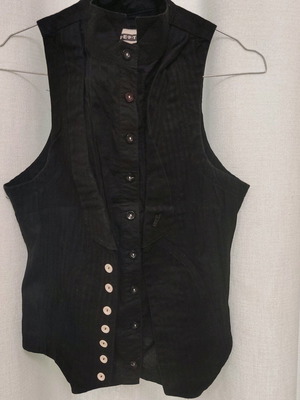 Dept vest like new, black and white, size S