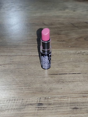 NYX Matte lipstick used MLS 16