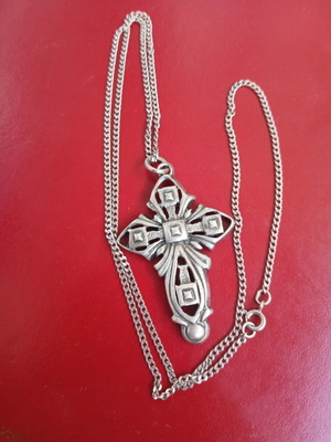 Silver 925 cross pendant with 60cm chain