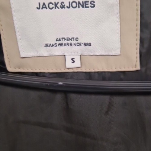 Jack & Jones fall jacket with hood like new, size S