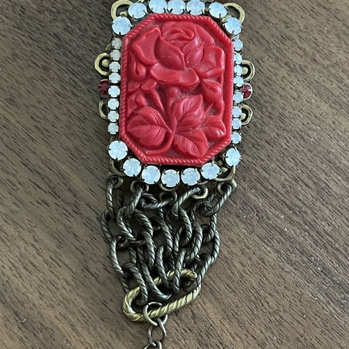 Sodini Bijoux women's vintage bracelet with red leather and baroque design