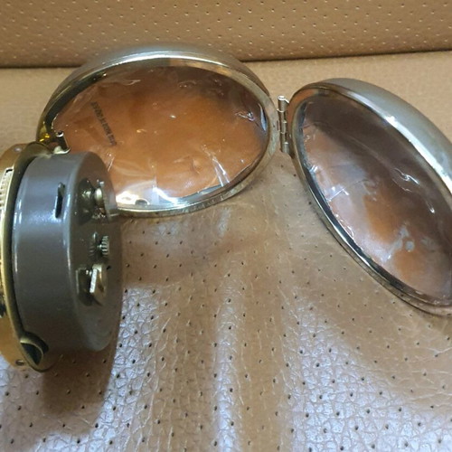 Vintage Linden travel alarm clock used