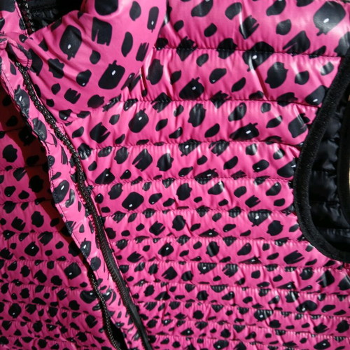 Benetton sleeveless vest new, Small, black and pink