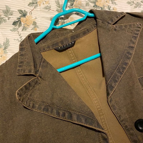 Sisley denim jacket like new, classic brown fitted